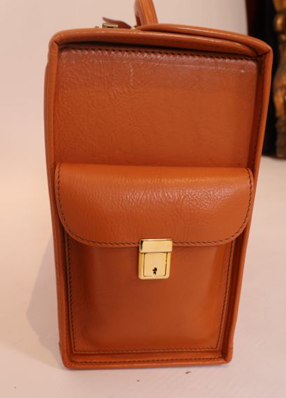 VERY NICE SUITCASE IN NATURAL LEATHER BY...
