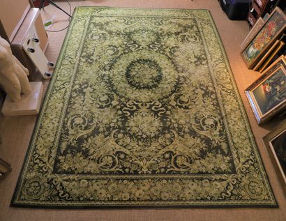 BIG AND BEAUTIFUL WOOLEN RUG HAND KNOTTED...