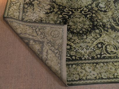 BIG AND BEAUTIFUL WOOLEN RUG HAND KNOTTED...