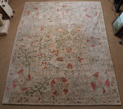 HANDKNOTED EASTERN CARPET with Suzani decoration...