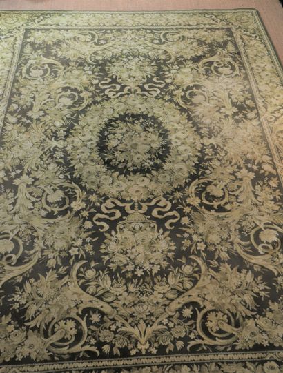 BIG AND BEAUTIFUL WOOLEN RUG HAND KNOTTED...