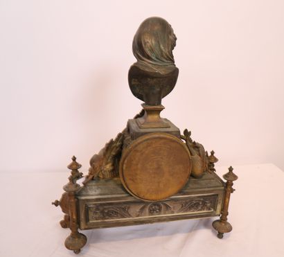 A CARRIER
PENDULE 