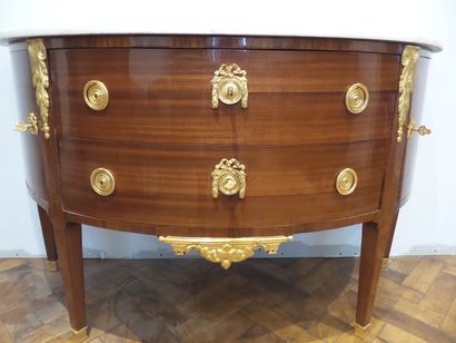 LARGE AND BEAUTIFUL HALF-MOON CHEST OF DRAWERS...