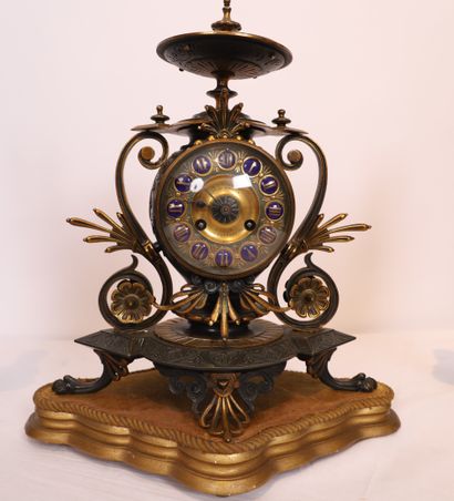 H HOUDEBINE
CHARMANTE PETITE GARNITURE EN...