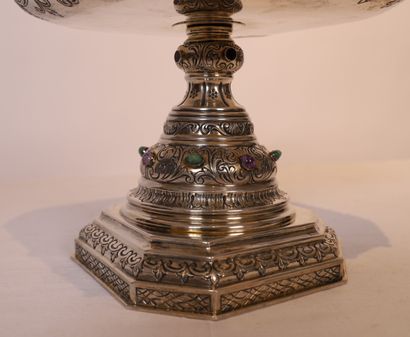 TRES BELLE COUPE EN ARGENT SUR PIEDOUCHE...