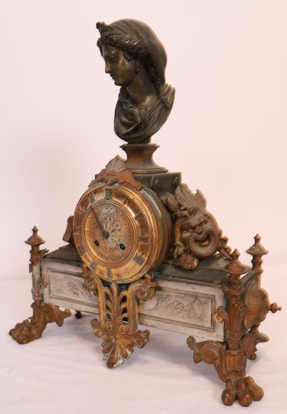 A CARRIER
PENDULE 