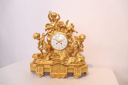 EXCEPTIONELLE ET MONUMENTALE GARNITURE DE...