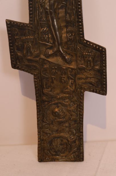 TRES BEAU CRUCIFIX ORHODOXE EN BRONZE GRAVE...
