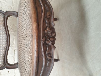 TRES BEAU MOBILIER DE SALON CANNE COMPOSE...