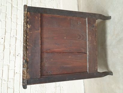 A SMALL RECTANGULAR CHEST OF DRAWERS, SLIGHTLY...
