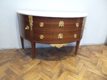 LARGE AND BEAUTIFUL HALF-MOON CHEST OF DRAWERS...