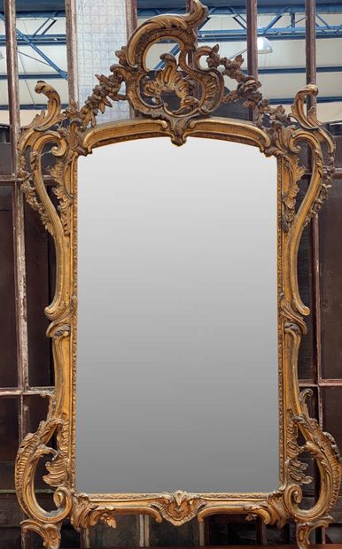 IMPORTANT MIROIR DE STYLE LOUIS XV

Bois...