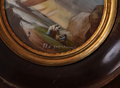 SMALL MINIATURE WITH CIRCULAR VIEW 
