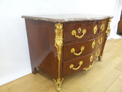 VERY BEAUTIFUL CHEST OF DRAWERS IN AMARANTH...