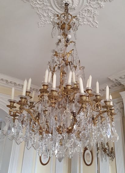 VERY IMPORTANT CHANDELIER WITH THIRTY LIGHTS...