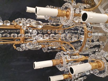 BACCARAT
TRES RARE ET BELLE PAIRE DE LUSTRES...