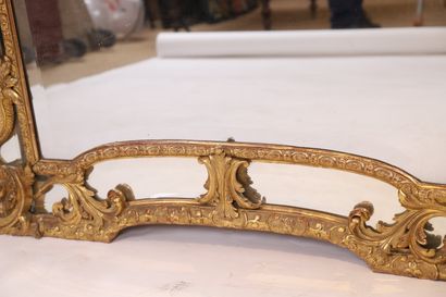 IMPORTANT AND BEAUTIFUL MIRROR WITH PARECLOSES...