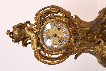 VERY NICE GOLDEN BRONZE ROCAILLE HANGER decorated...