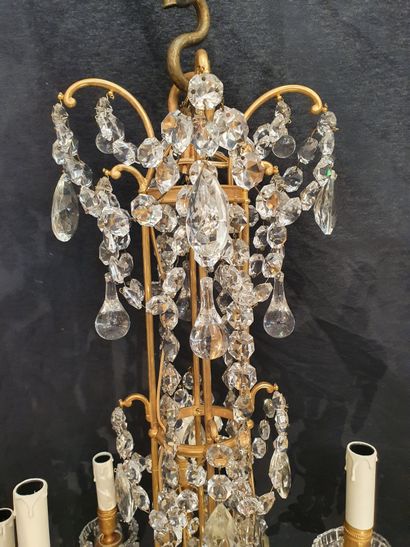 BACCARAT
TRES RARE ET BELLE PAIRE DE LUSTRES...