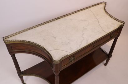 VERY NICE MAHOGANY AND MAHOGANY VENEER CONSOLE

Resting...