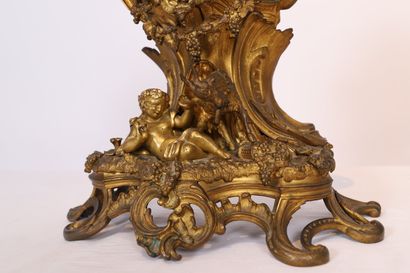 VERY NICE GOLDEN BRONZE ROCAILLE HANGER decorated...