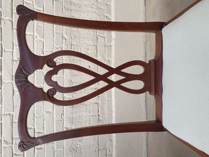 BELLE ENSEMBLE DE HUIT CHAISES EN ACAJOU...