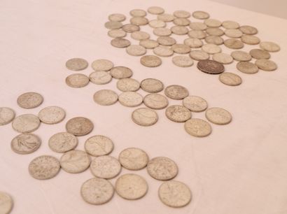 LOT DE PIECES EN ARGENT

Environ 1 kg