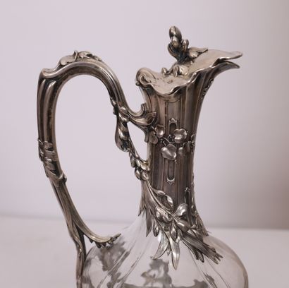 TRES BELLE AIGUIERE ART NOUVEAU EN CRISTAL...