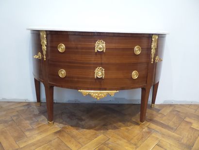 LARGE AND BEAUTIFUL HALF-MOON CHEST OF DRAWERS...