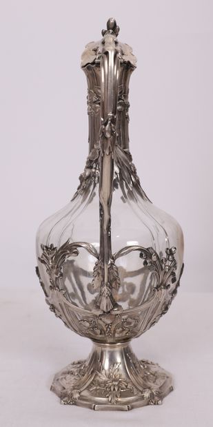 TRES BELLE AIGUIERE ART NOUVEAU EN CRISTAL...