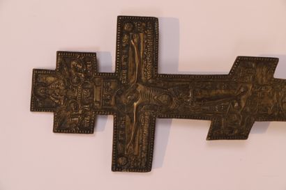TRES BEAU CRUCIFIX ORHODOXE EN BRONZE GRAVE...