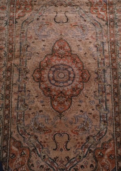 
TAPIS CESAREE SOYEUX (ville de Kayseri,...