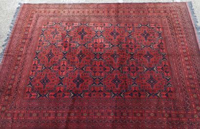 
IMPORTANT TAPIS YOMOUD-BOUKHARA (Turkmen)




velours...