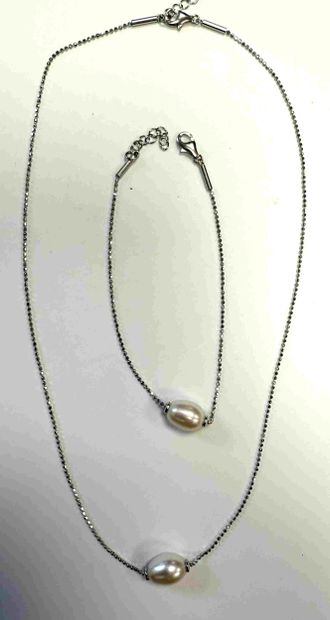 SILVER NECKLACE AND BRACELET, PEARLS
6g60...