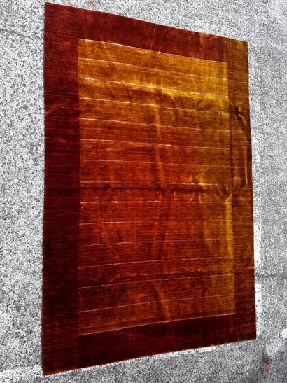 LARGE MODERN ORIENTAL RUG
Modern hand-knotted...