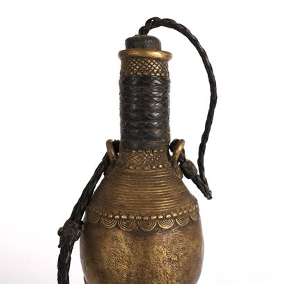 BRONZE FLASK, PROBABLY WITH GOLD POWDER
Antique