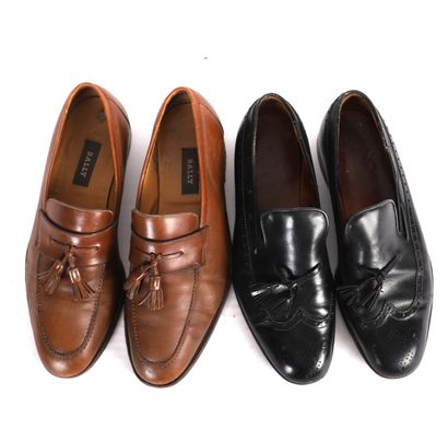 SET OF TWO PAIRS OF MOCCASINS
Two pairs of...