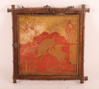 TRIPTYCH MIRROR IN THE JAPANESE STYLE
Bamboo-style...
