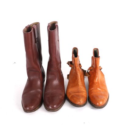 LOT OF TWO PAIRS OF BOOTS
Lot of two pairs...