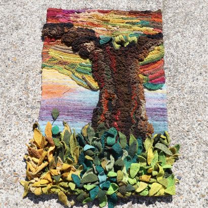 TAPESTRY DECORATED WITH A TREE
Hand-made...