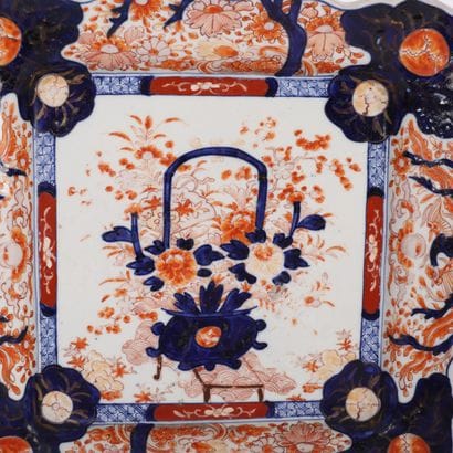 PAIR OF IMARI PORCELAIN DISHES
One square...