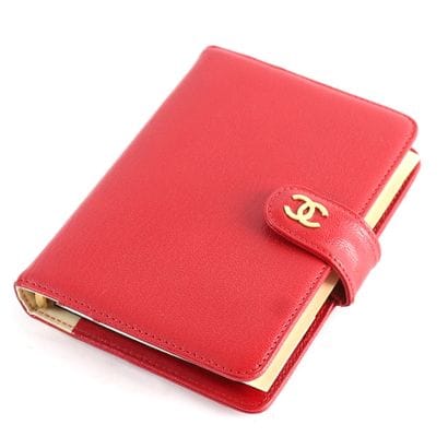 RED CHANEL DIARY CASE
Red leather Chanel...