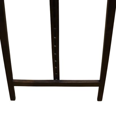 LARGE WOODEN EASEL, 20th CENTURY
H: 210 cm
Good...