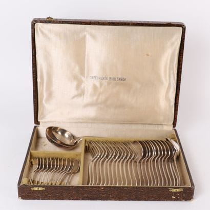 BOULENGER. 38-PIECE SILVER-PLATED MENAGERE.
Comprising...