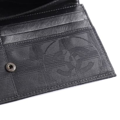 BLACK CHANEL FABRIC WALLET
Chanel 