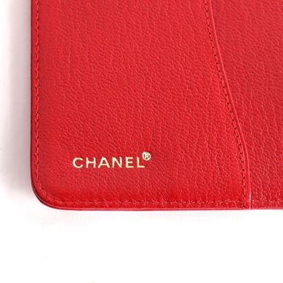 RED CHANEL DIARY CASE
Red leather Chanel...