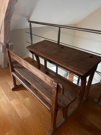 VINTAGE WOODEN SCHOOL DESK
Built-in bench
Dimensions:...