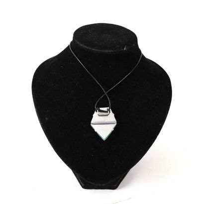 ART DECO GLASS PASTEL NECKLACE
Necklace featuring...