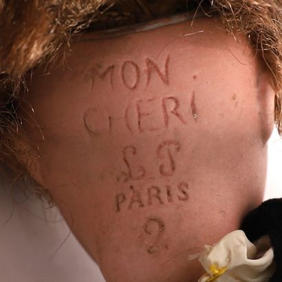 POUPÉE DE TYPE PETITE MIGNOGNETTE 
Mention...