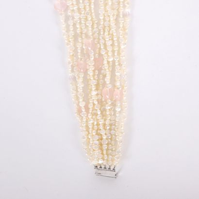 FRESHWATER PEARL STRING CHOKER NECKLACE
Necklace...